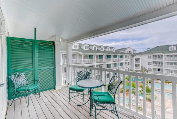 Turtle Cay Resort patio